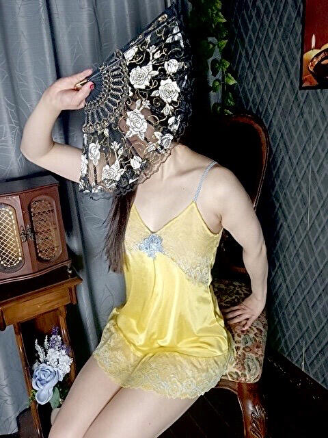 吉高よしたか 青梅線秘密倶楽部（人妻熟女デリヘル）