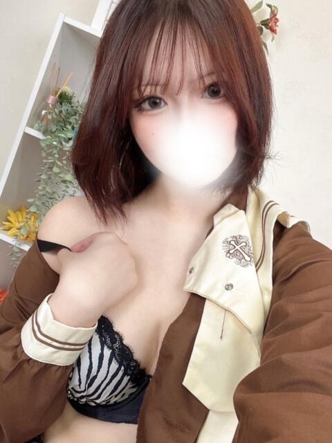 ラム(妖艶な眼差し) ペロ×2キャンディ(デリヘル)