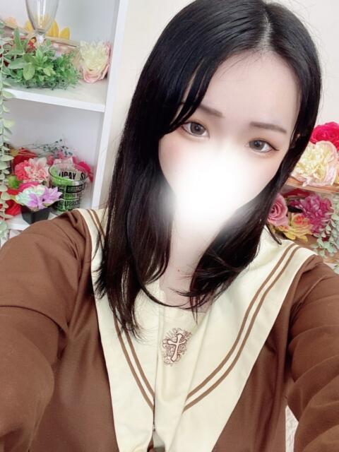 ナユ(色白カワイイ) ペロ×2キャンディ（デリヘル）