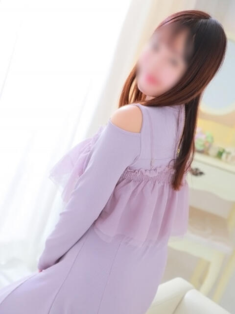 みおり 奥鉄オクテツ大阪(駅待ち合わせ型人妻デリヘル)