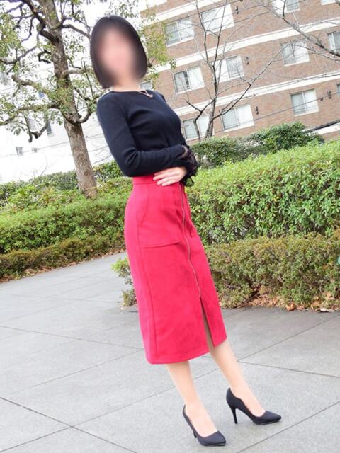 凛玖 東京人妻フォーシーズンズ（人妻・熟女待ち合わせデリヘル）