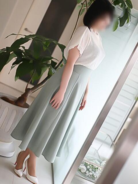 濱野(はまの) 人妻出逢い会 百合の園 新宿店（人妻系デリヘル）