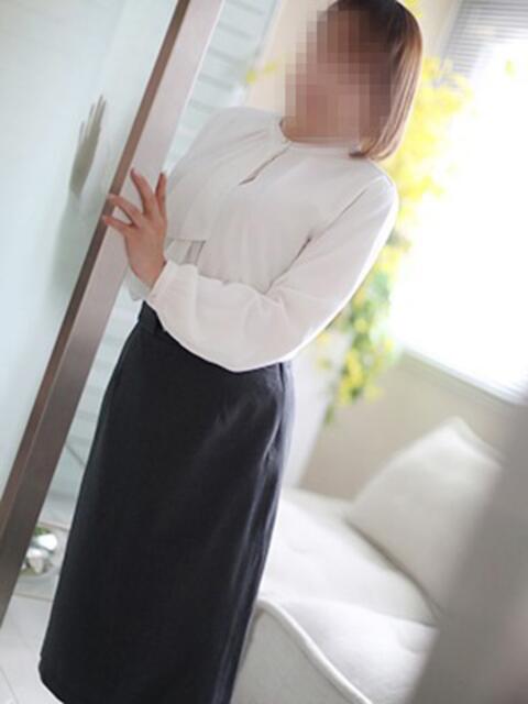 野澤(のざわ) 人妻出逢い会 百合の園 新宿店（人妻系デリヘル）