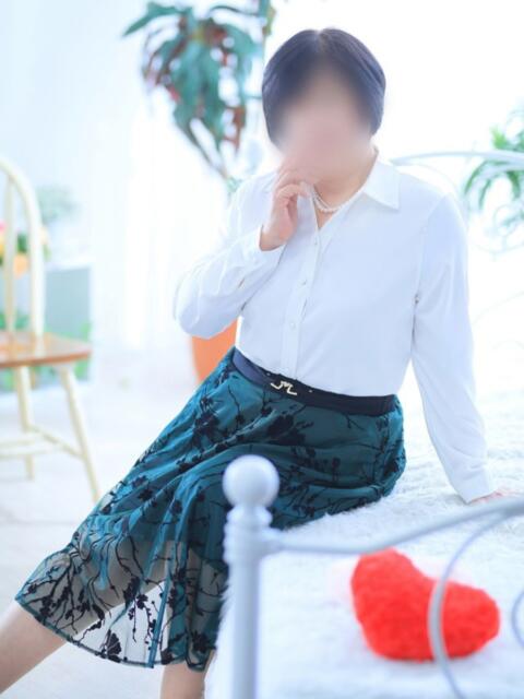 清楚系熟妻 しずか 熟女&人妻&ぽっちゃり倶楽部(デリヘル)