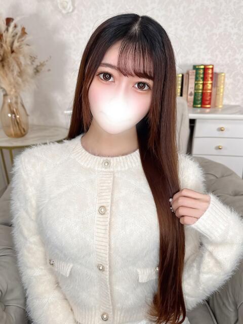 ゆみ★乃木坂系新卒18歳JD★ 渋谷S級素人清楚系デリヘル chloe(デリヘル)