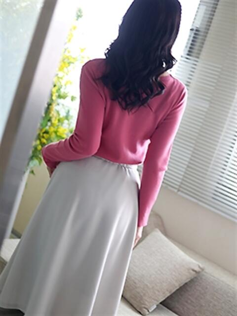 里中(さとなか) 熟女出逢い会『百合の園』目黒店（熟女デリヘル）