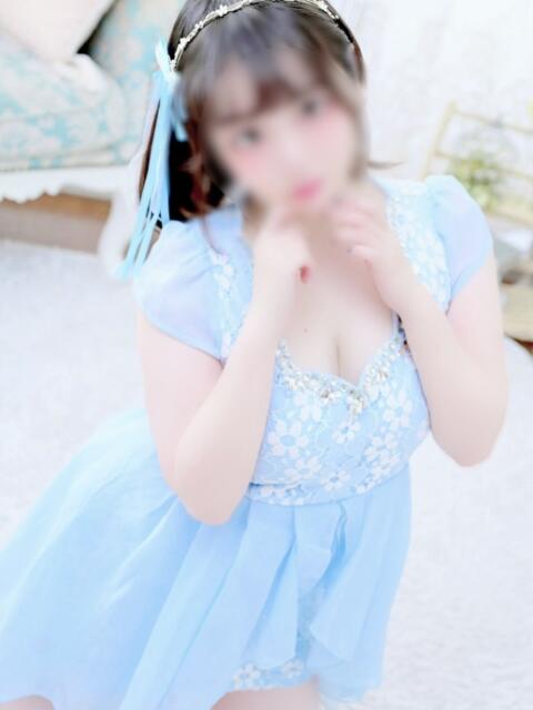 るい VIVID CREW Pink Party Paradise(ツーショットキャバクラ)