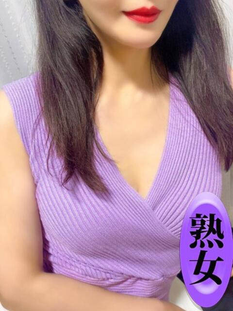 野中さとみ 美魔女エステ（【非風俗】メンズエステ）