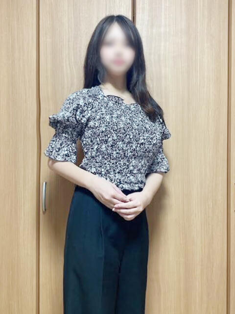 山本 イキなり生不倫 小田原店(人妻デリヘル)