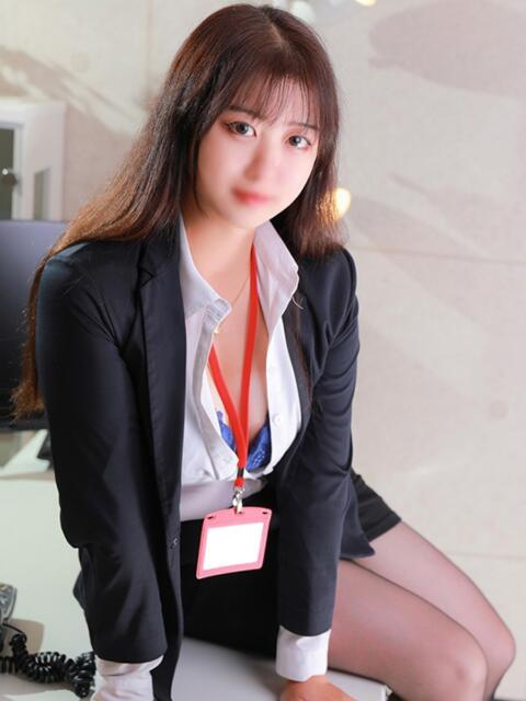 神楽　るい ノーパンパンスト スケベなOL梅田・兎我野店（ホテヘル）