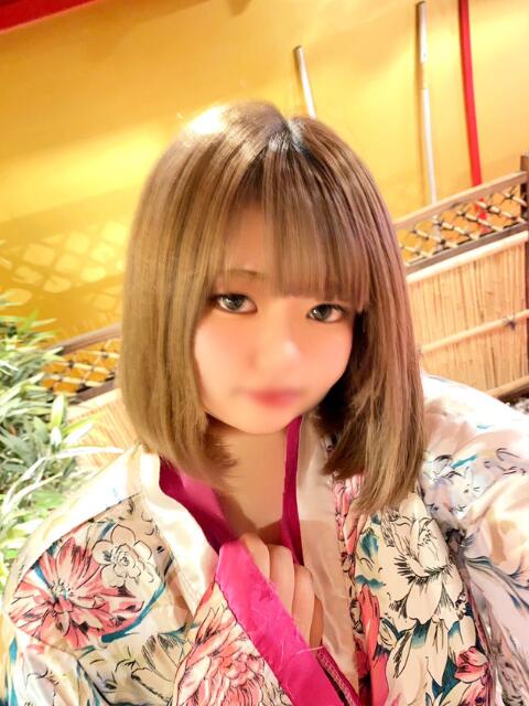 ここ 紅(くれない)(セクキャバ)