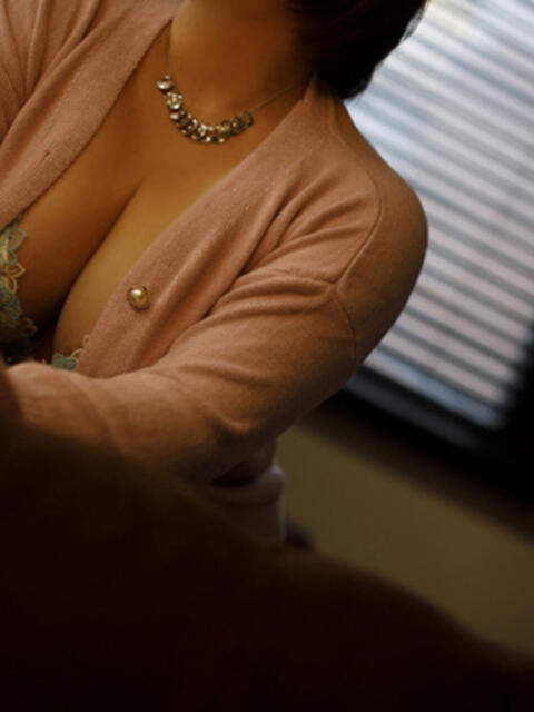 多香子(たかこ) 熟女出逢い会『百合の園』目黒店（熟女デリヘル）