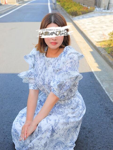 真央 人妻・若妻デリヘル レディプレイス（人妻デリヘル）