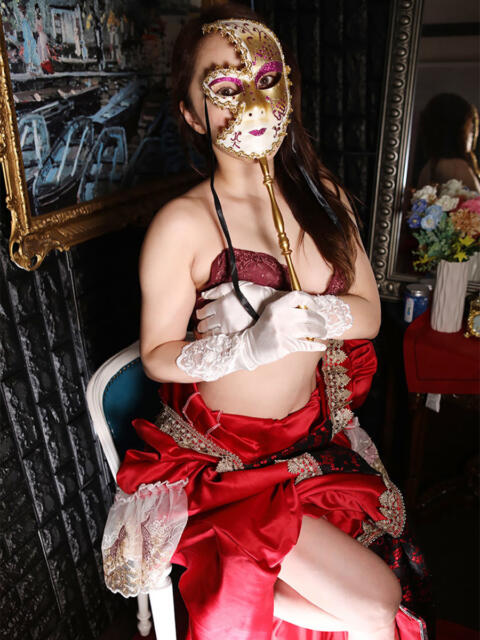 穂積 かやの 倶楽部月兎【貴婦人】名古屋店(高級人妻デリヘル)