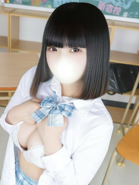 みずは 舐めたくてグループ～君とサプライズ学園～越谷校（デリヘル）