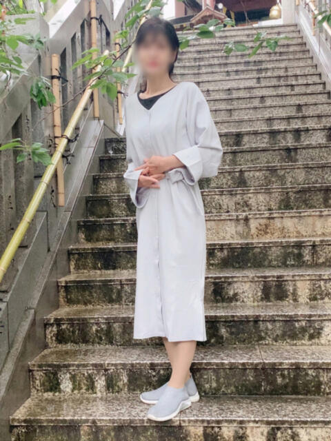 中山 鶯うぐ(人妻系熟女デリヘル)