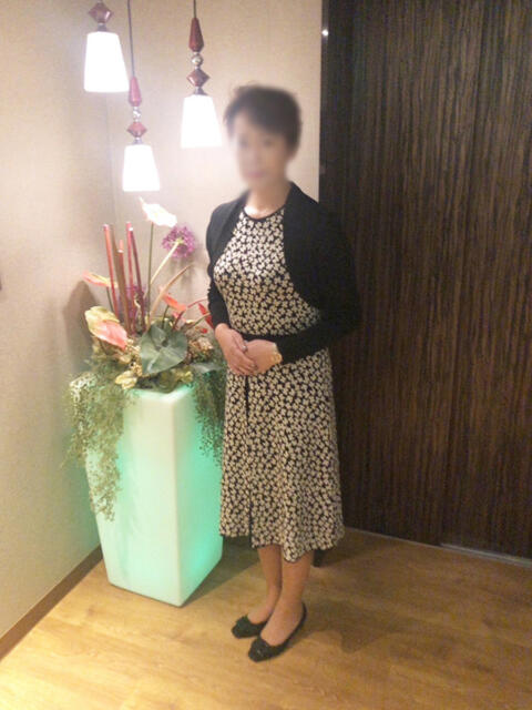 谷口 鶯うぐ(人妻系熟女デリヘル)