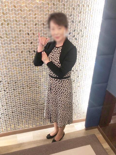 谷口 鶯うぐ(人妻系熟女デリヘル)