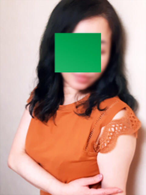 吉田　かほ 仮面ごとに咲く花（デリヘル）