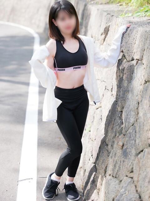 えみり スポコスkunkakunka(ホテヘル&待ち合わせ)