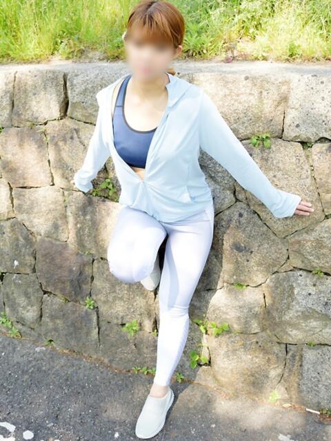 うみ スポコスkunkakunka（ホテヘル＆待ち合わせ）