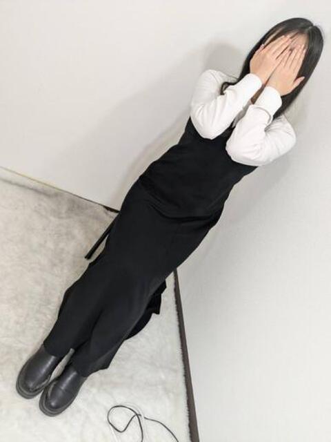 かな 池袋しろパラ(ホテヘル(手コキ・オナクラ))