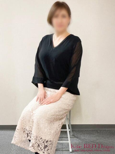 前田 なつみ 神戸RED DRAGON(待ち合わせ型人妻デリヘル)