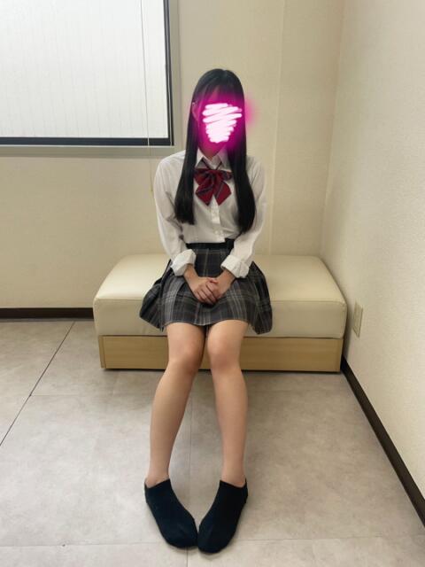 仮屋みき 池袋派遣型JKリフレ age8（派遣リフレ）