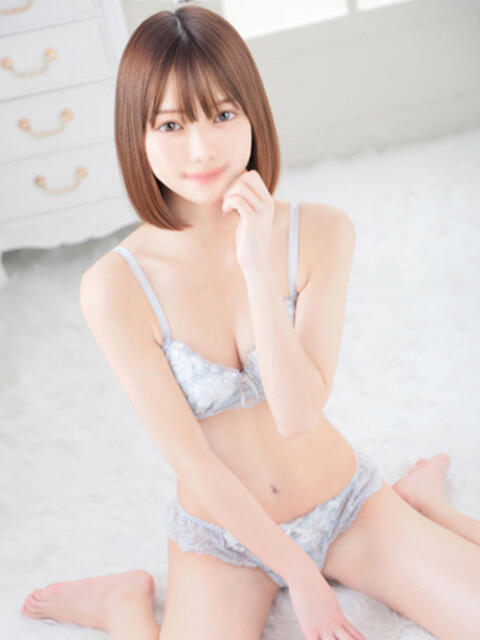 海老原むぎ 池袋パラダイス(ホテヘル&デリヘル)