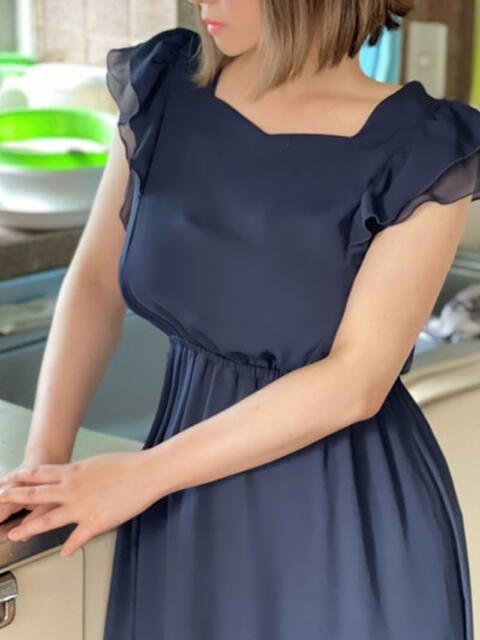 ひなた 引っ越しババァ(格安&人妻熟女デリヘル)