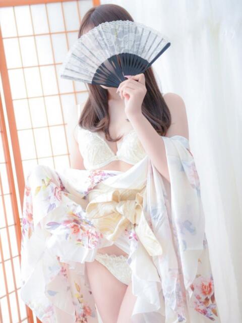 ななは いざ候 別館（湯けむり系×寝座敷ツーショットキャバクラ）