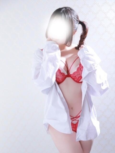 ユリ あいらぶゆー(セクキャバ)