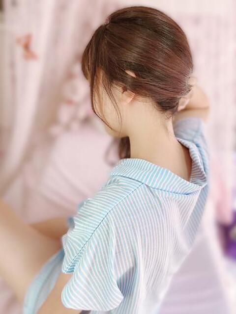 せいら 秋葉原 添い寝女子(派遣型オナクラ&手コキ)