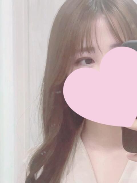 萌リカ #生が大好き!職業、女子大生。新宿店(風俗エステ)