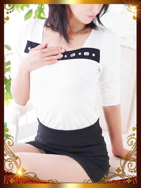 木暮 瞳 人妻セレブ宮殿（人妻デリヘル）