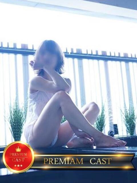 ななこ【プレミアキャスト】 人妻の雫 岡山店（人妻系デリヘル）