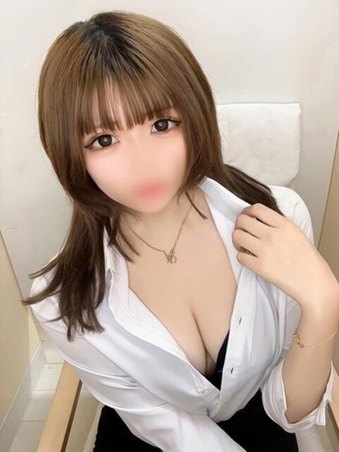 晴間　くるみ ノーパンパンスト スケベなOL梅田・兎我野店（ホテヘル）