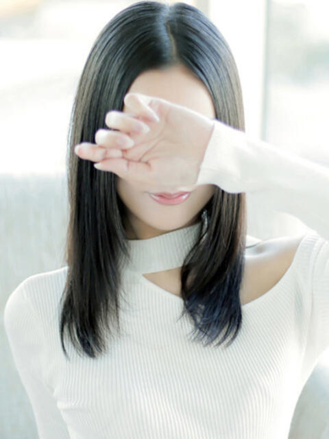 瑠璃(るり) グランドオペラ東京（高級デリヘル）