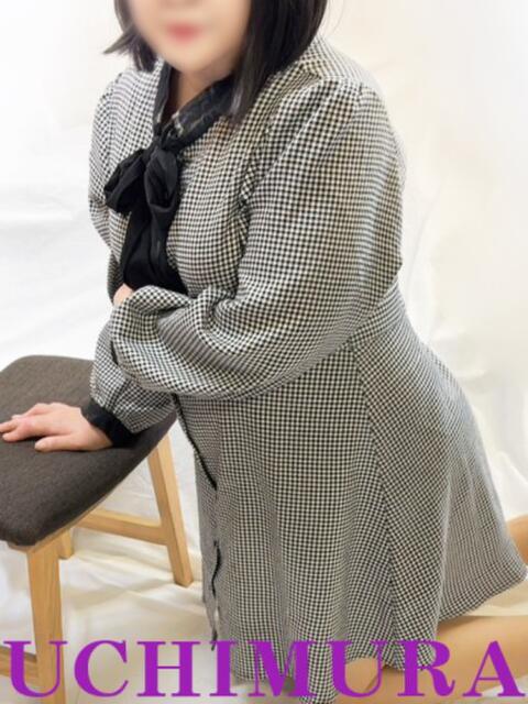 内村 熟女の華（デリヘル）