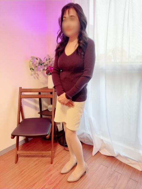 なな しゅうかつ倶楽部(人妻・熟女デリヘル)