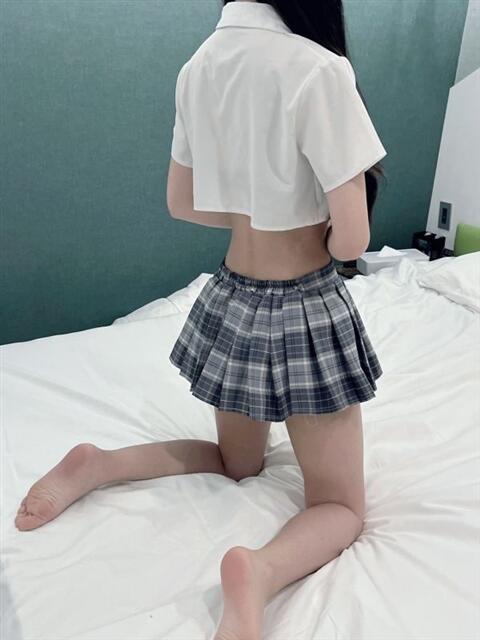 新18歳まひろ 派遣型JKリフレ ぷるぷる横浜（派遣型リフレ）