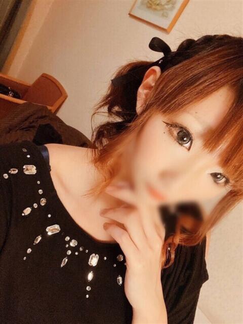 れいあ/スレンダー巨乳★★★ 10代、20代専門ハレンチ倶楽部　姫路店（デリヘル）