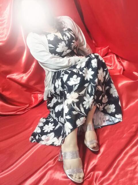 葉山 変態美熟女お貸しします。（待ち合わせ型熟女デリヘル）