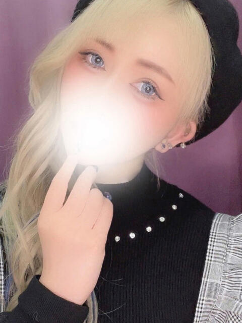 浦和るるな 全裸にされた女たちor欲しがり痴漢電車(ホテヘル)