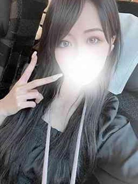 郁白りある 全裸にされた女たちor欲しがり痴漢電車（ホテヘル）