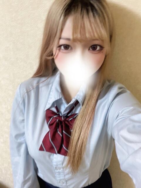 アスカ  (経験極浅18歳） ペロ×2キャンディ（デリヘル）