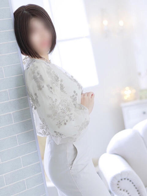 ロン 広島で評判のお店はココです！（デリヘル）