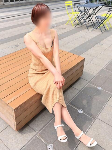 圭 東京人妻フォーシーズンズ（人妻・熟女待ち合わせデリヘル）