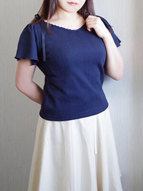 ひなこ 熟女デリヘル秘宝館Z(人妻・熟女デリヘル)