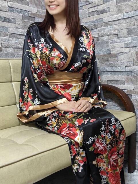 秋月 真珠夫人(人妻デリヘル)